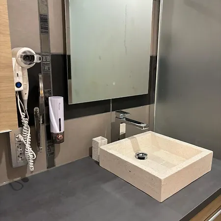 Eden Classer 3 Etoiles Apartment *